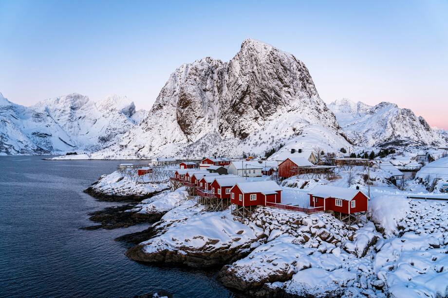  WINTERZAUBER AUF DEN LOFOTEN & VESTERALEN